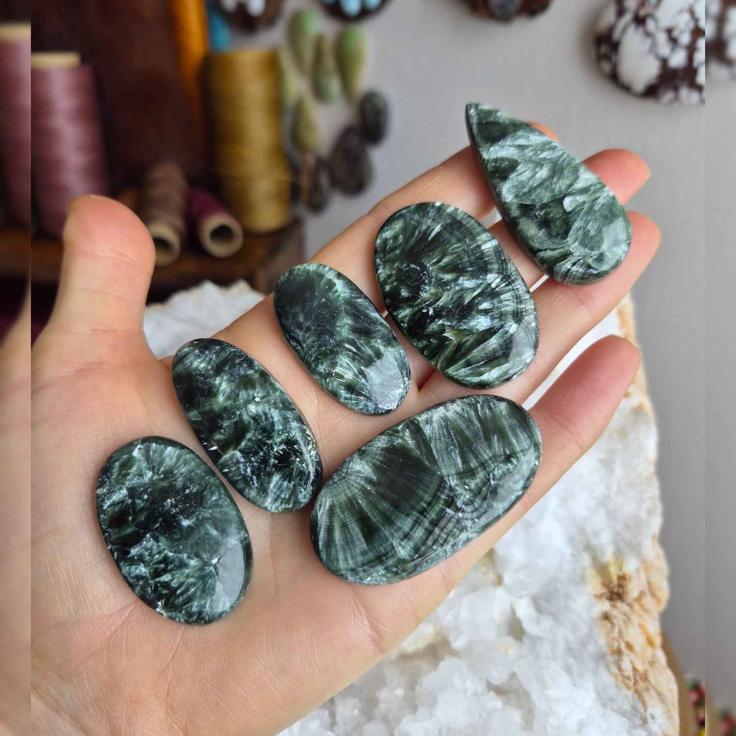 Seraphinite