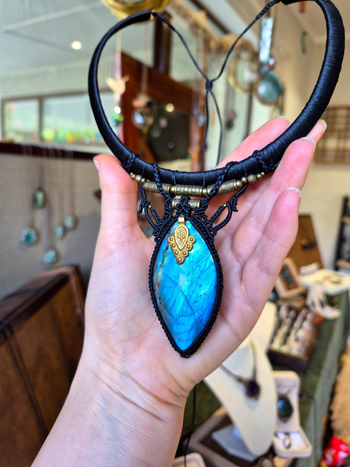 2x Necklaces for crystal