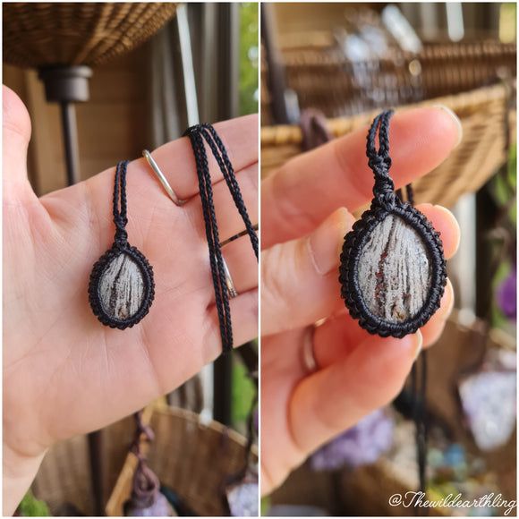 1000 Layer Quartz Wrapped in Black